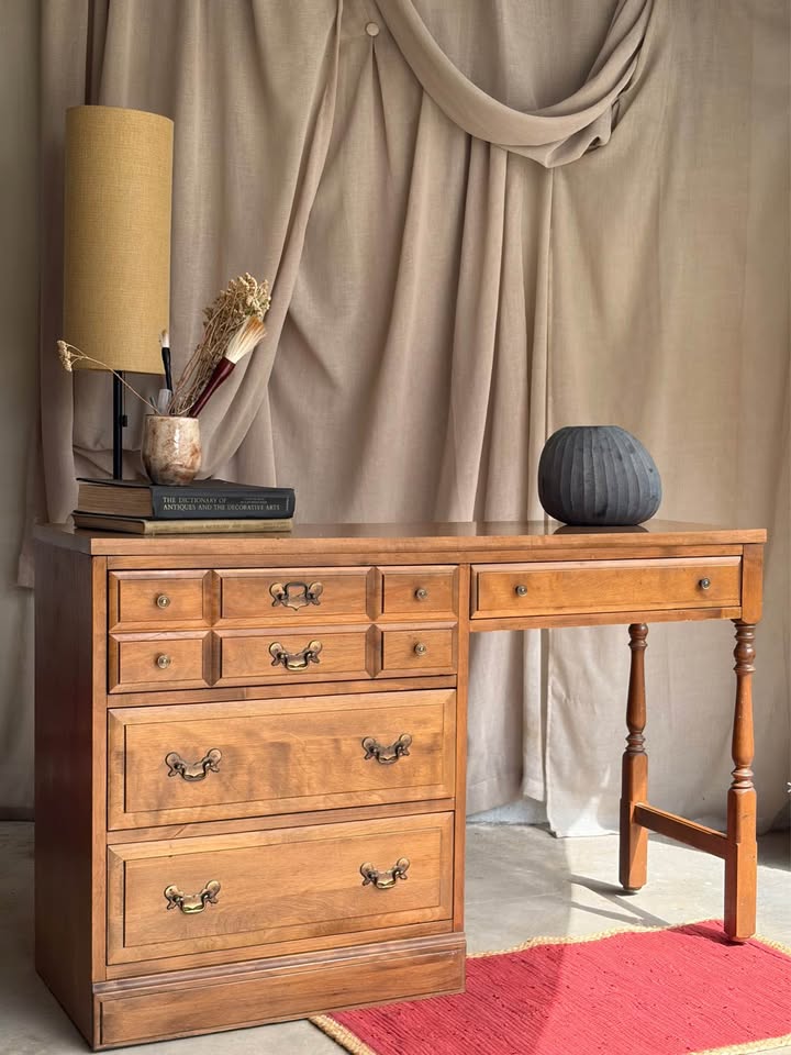Ethan Allen Heirloom Nutmeg Maple Custom Room Plan Desk
