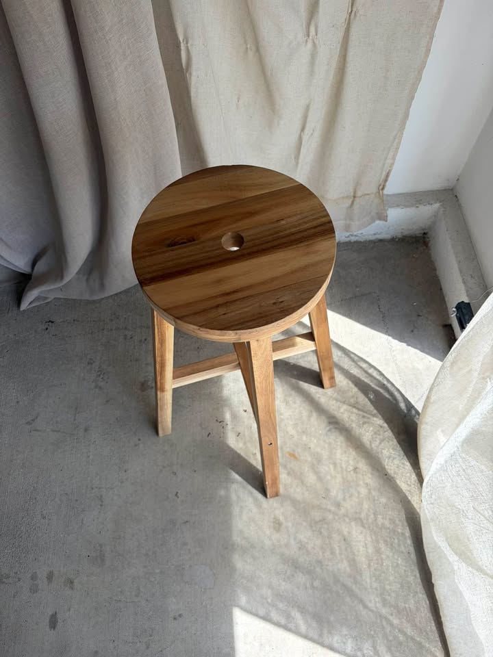 Round Wooden Bar Stool
