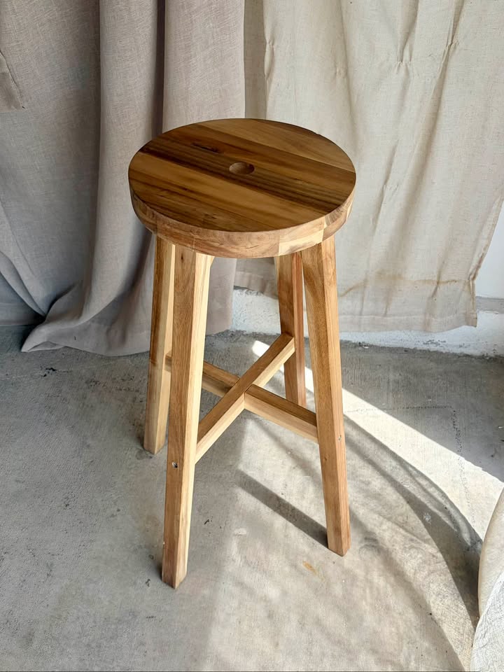 Round Wooden Bar Stool