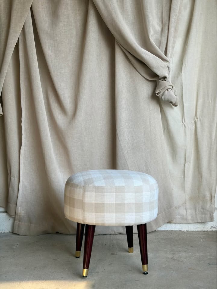 Checkered Round Ottoman with Tapered Wood Legs
