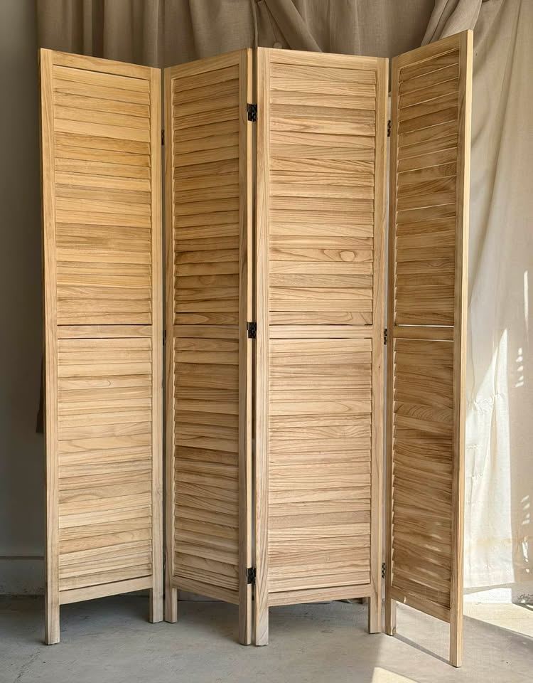 4-Panel Wood Louvered Room Divider
