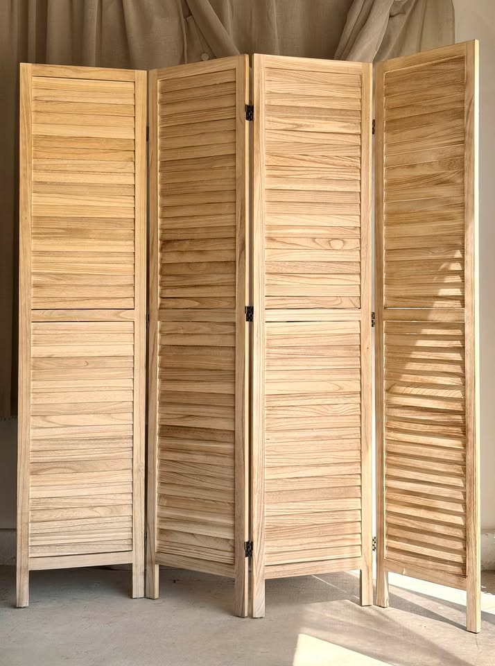 4-Panel Wood Louvered Room Divider