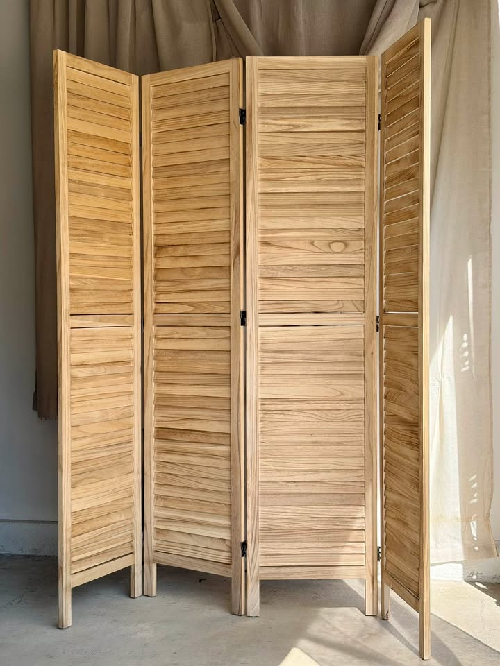 4-Panel Wood Louvered Room Divider
