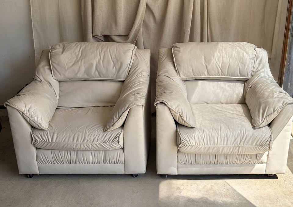 Mid-Century Modern Leather Lounge Chair