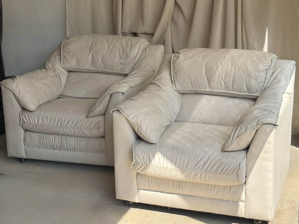 Mid-Century Modern Leather Lounge Chair